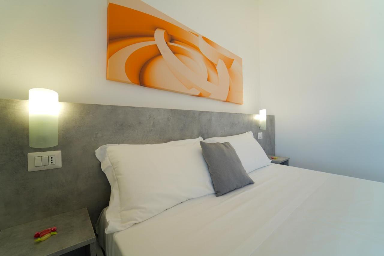 Hotel Rivabella Davoli Eksteriør billede
