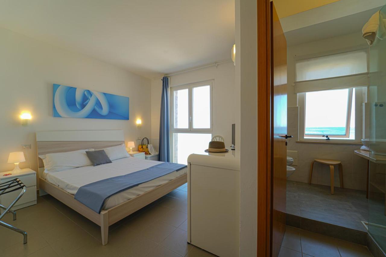 Hotel Rivabella Davoli Eksteriør billede